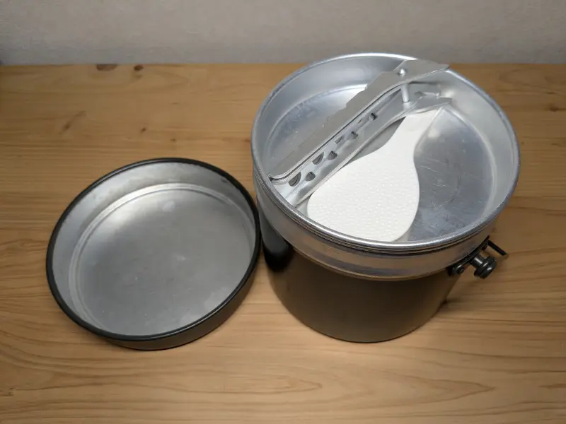 飯盒としゃもじ、ハンドル